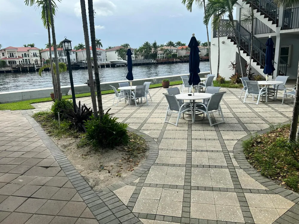 2600 S OCEAN DRIVE #S303 Hollywood, FL 33019