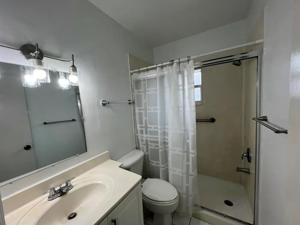 2600 S OCEAN DRIVE #S303 Hollywood, FL 33019