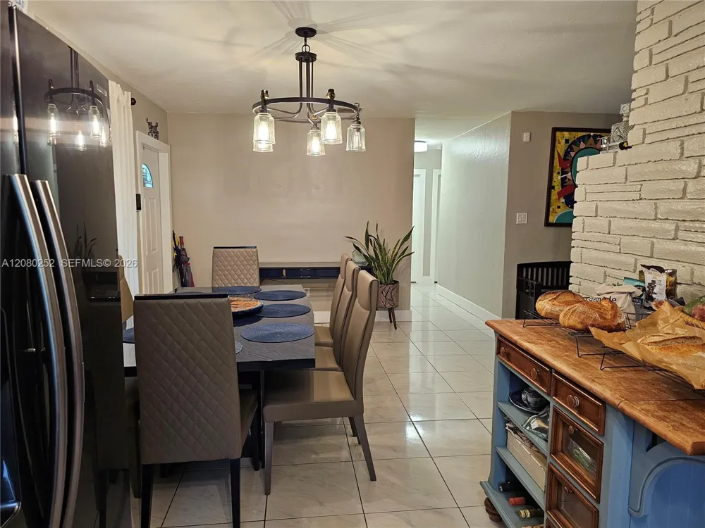 20700 Leeward Ln Cutler Bay, FL 33189