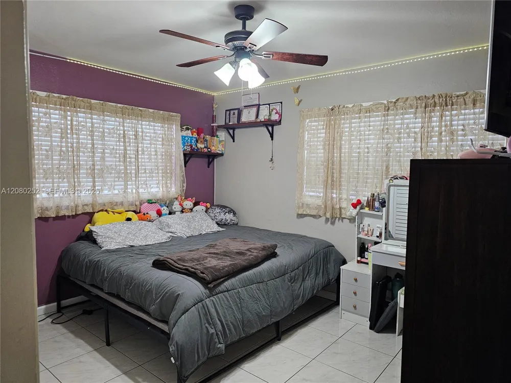 20700 Leeward Ln Cutler Bay, FL 33189