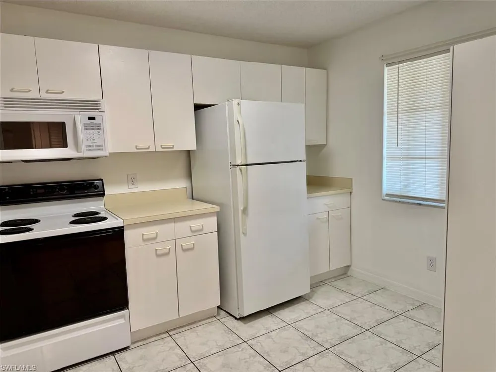 7755 Jewel Lane #103 Naples, FL 34109