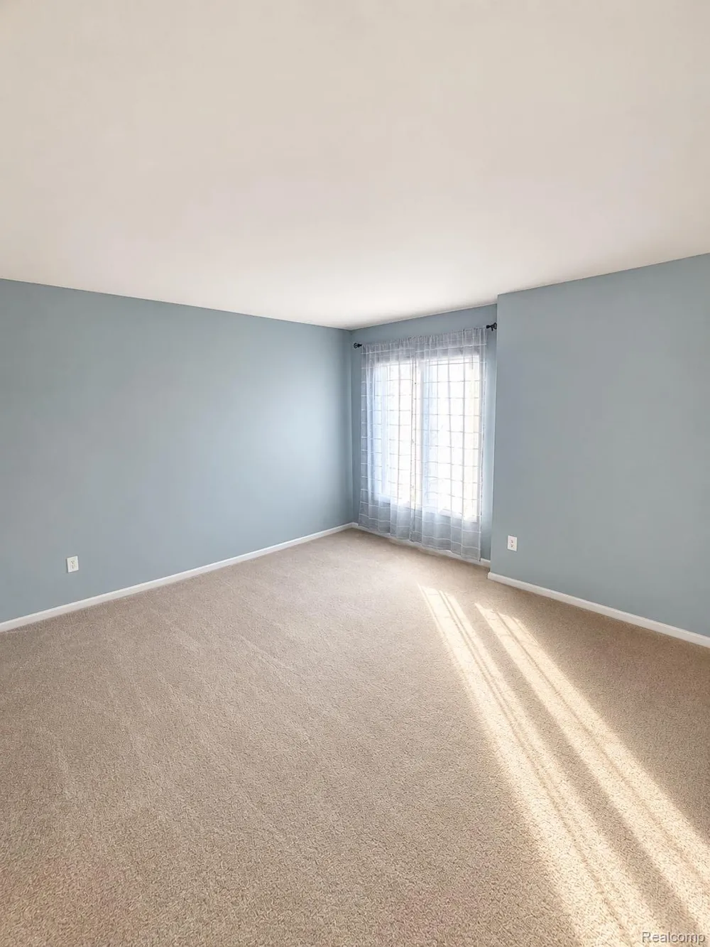 49370 Mayflower Court #55 Shelby Charter Township, MI 48315