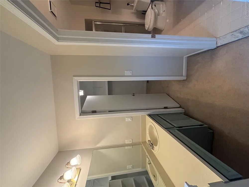 49370 Mayflower Court #55 Shelby Charter Township, MI 48315