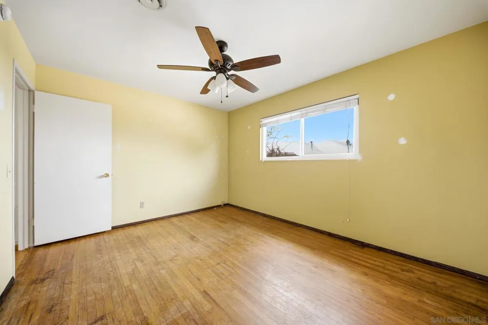 6082 Schuyler San Diego, CA 92139