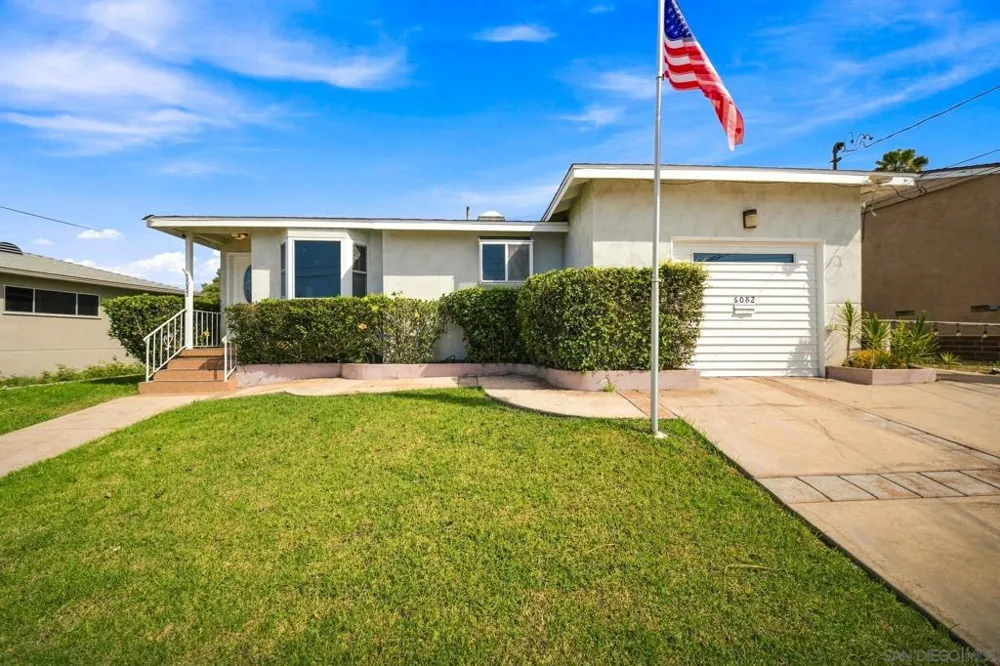 6082 Schuyler San Diego, CA 92139