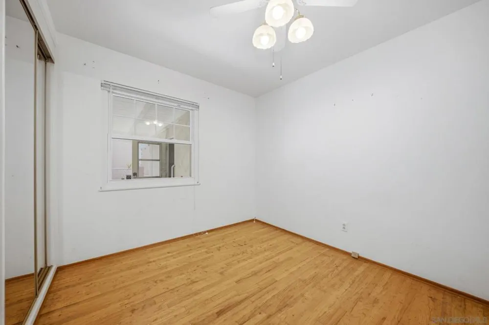 6082 Schuyler San Diego, CA 92139