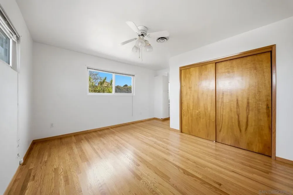 6082 Schuyler San Diego, CA 92139