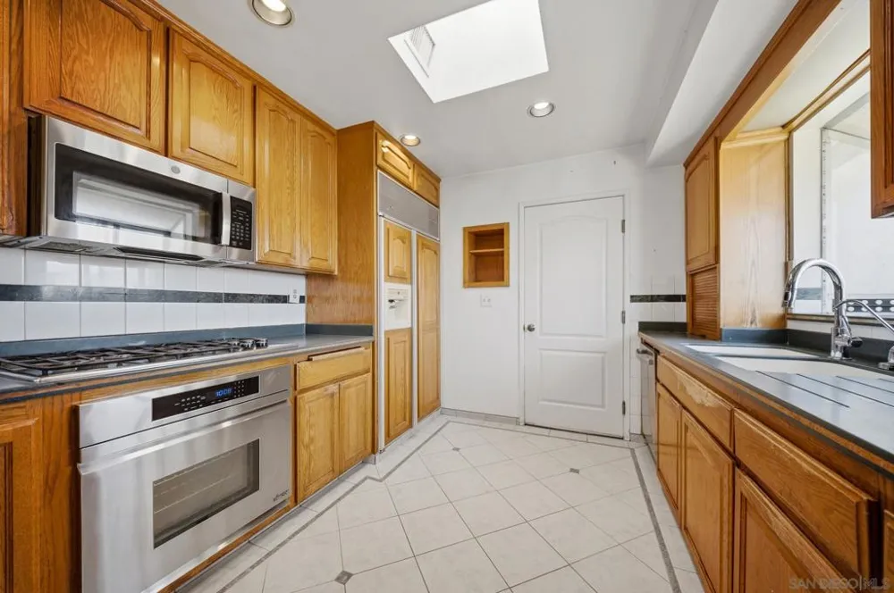 6082 Schuyler San Diego, CA 92139