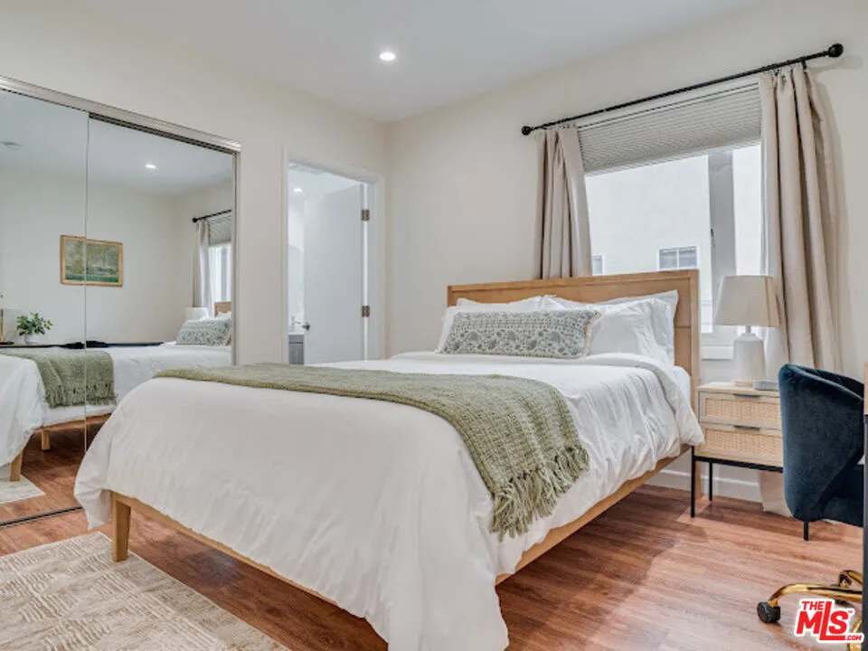 1836 Lake Street Glendale, CA 91201