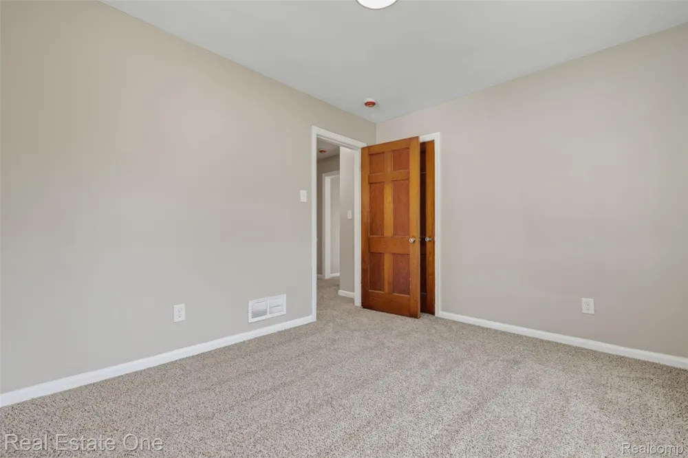 1915 Tuscola Street Flint City, MI 48503
