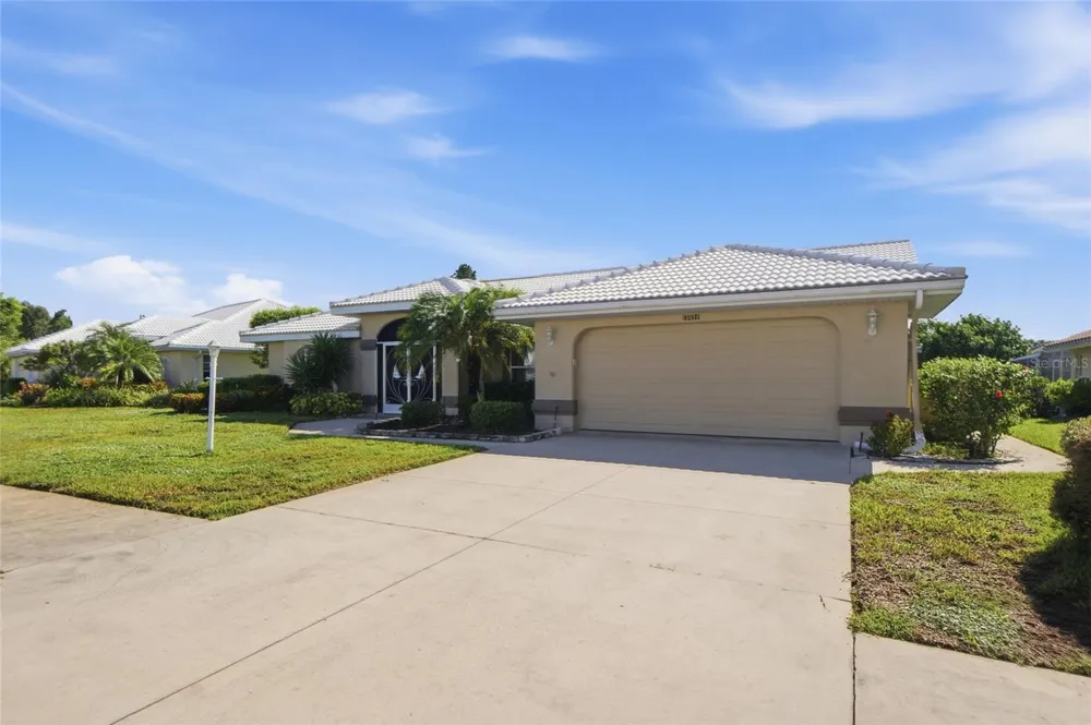 1011 BECKLEY Venice, FL 34292