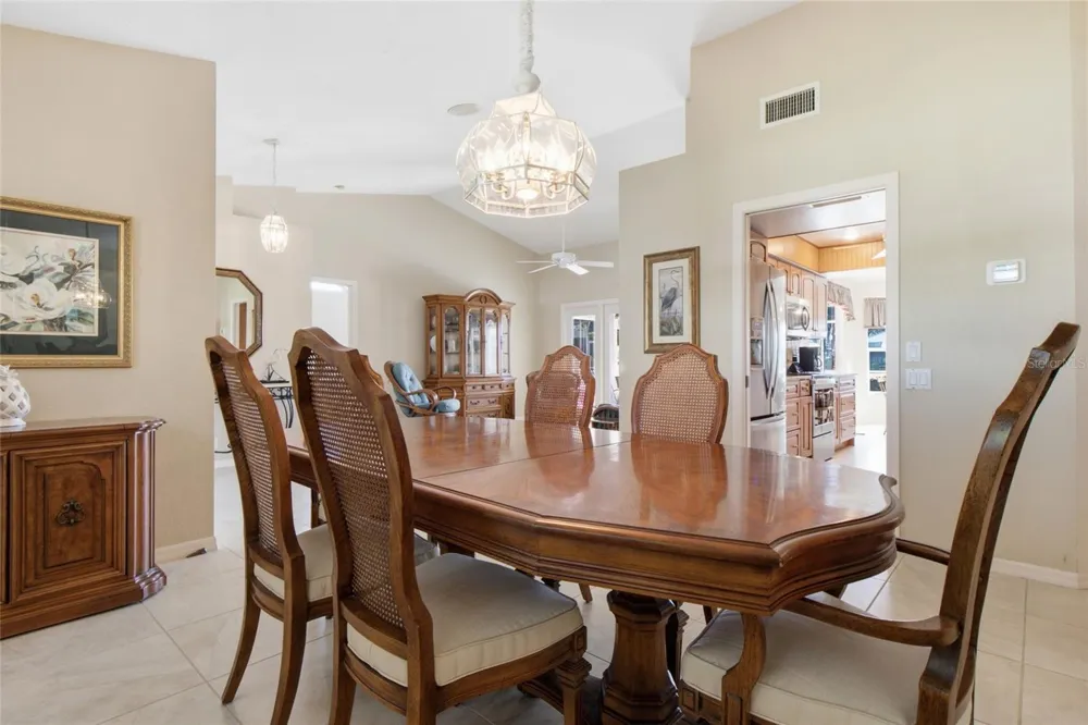 1011 BECKLEY Venice, FL 34292