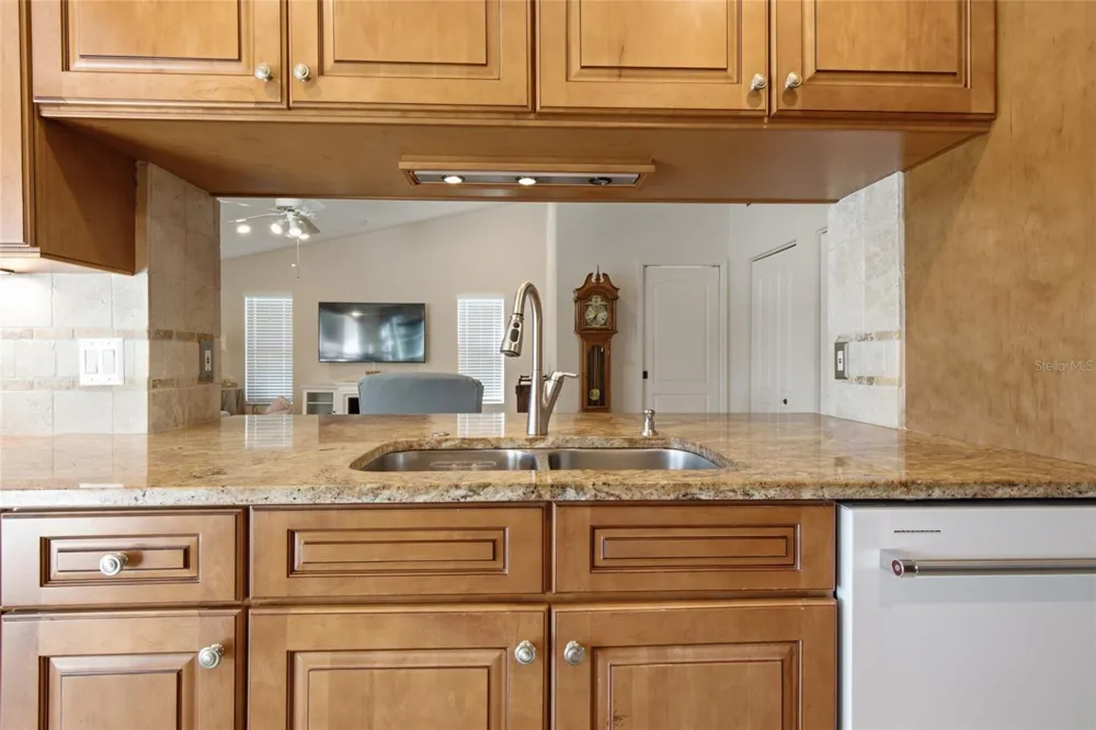 1011 BECKLEY Venice, FL 34292