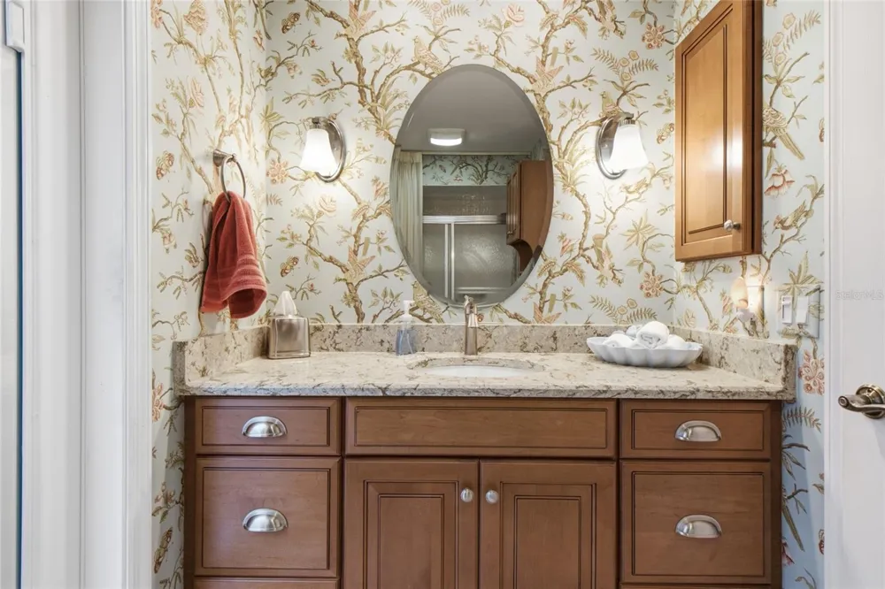 1011 BECKLEY Venice, FL 34292