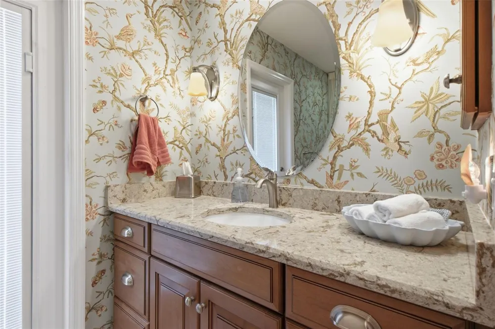 1011 BECKLEY Venice, FL 34292