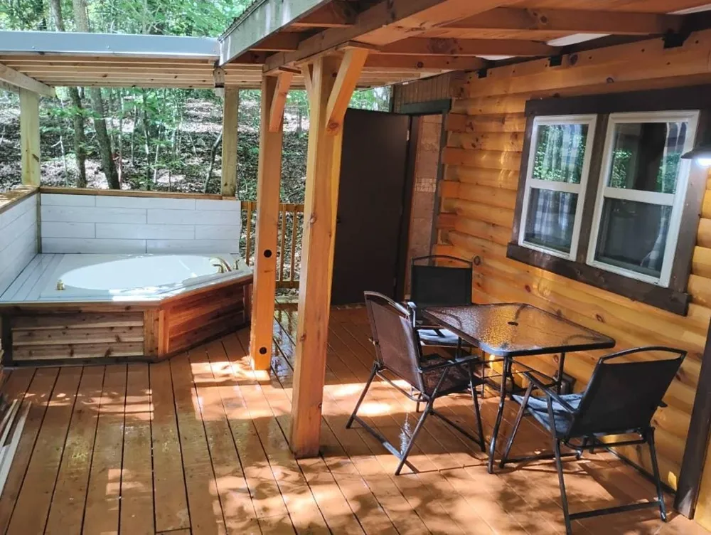 9929 Mullins Cove Rd Whitwell, TN 37397