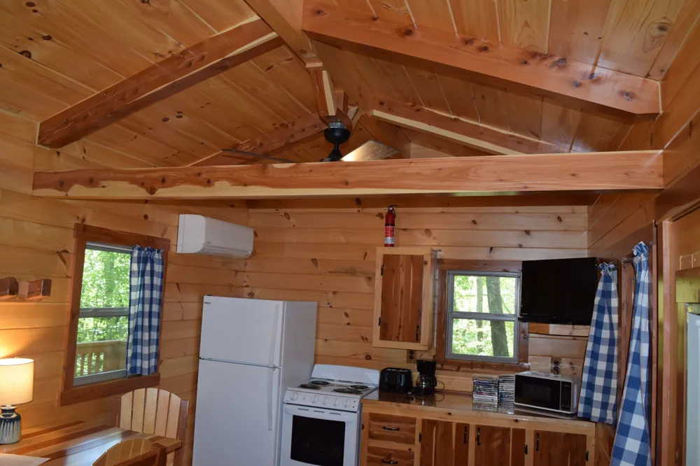 9929 Mullins Cove Rd Whitwell, TN 37397