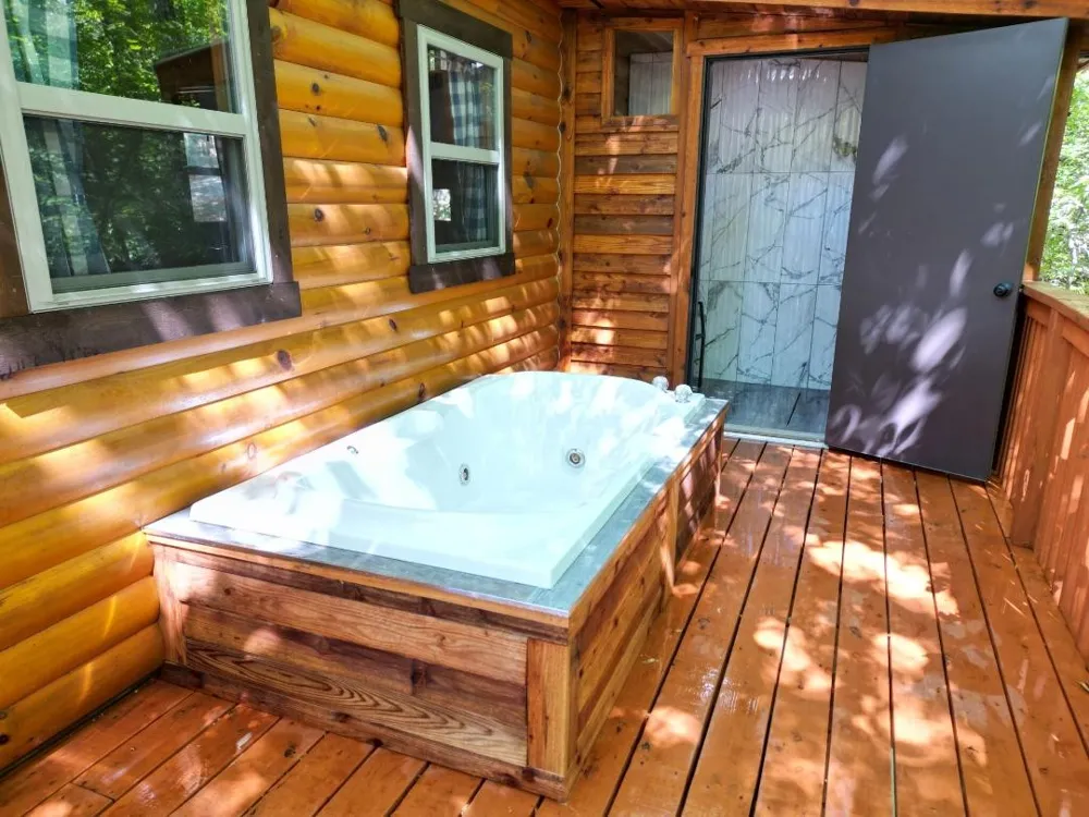 9929 Mullins Cove Rd Whitwell, TN 37397