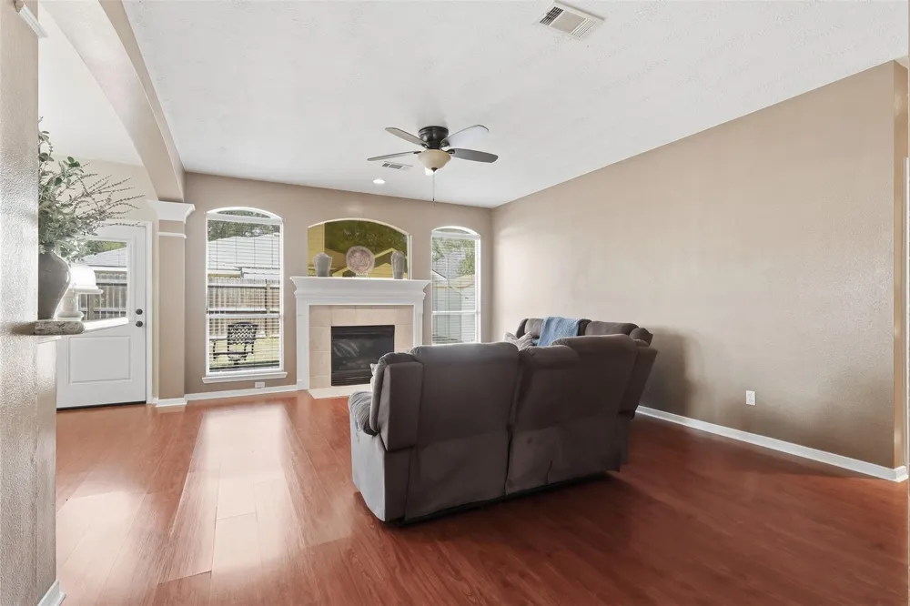 12010 Audrey Court Pinehurst, TX 77362