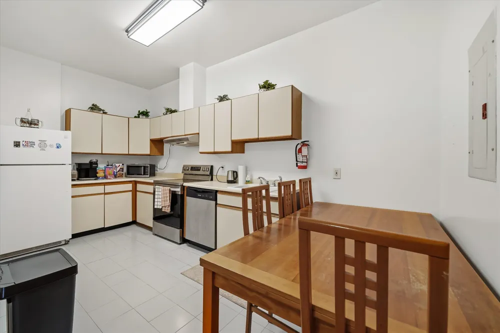 416 68TH ST Guttenberg, NJ 07093