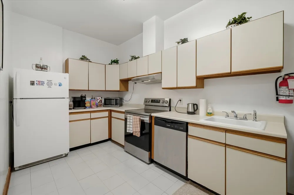 416 68TH ST Guttenberg, NJ 07093