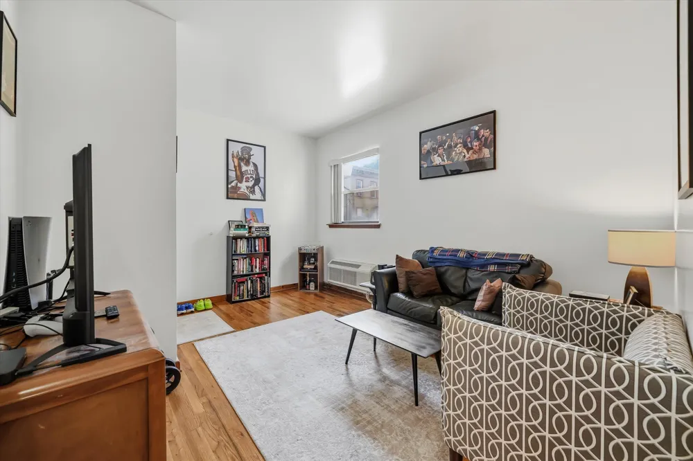 416 68TH ST Guttenberg, NJ 07093