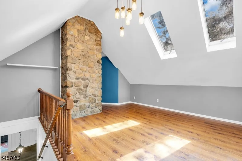 43 Maxim Dr Hopatcong, NJ 07843