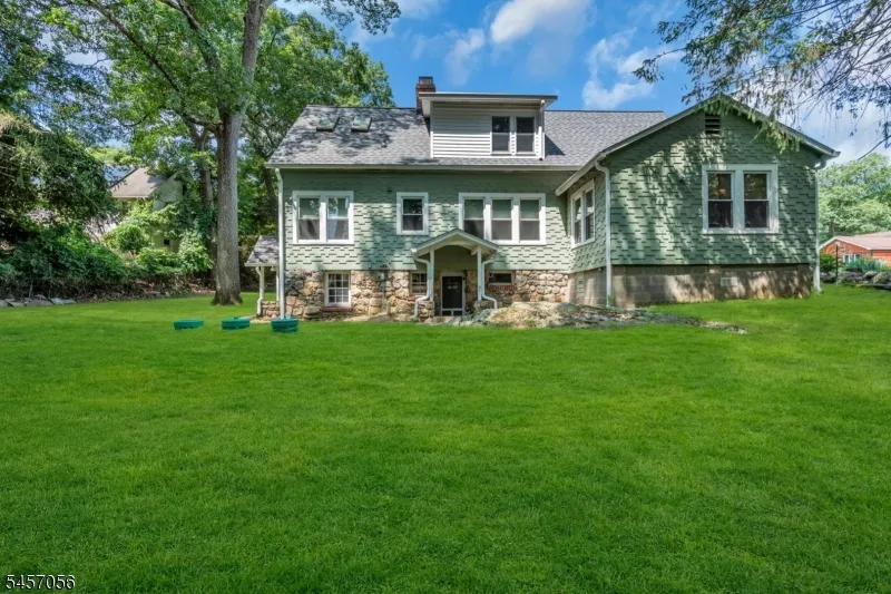 43 Maxim Dr Hopatcong, NJ 07843