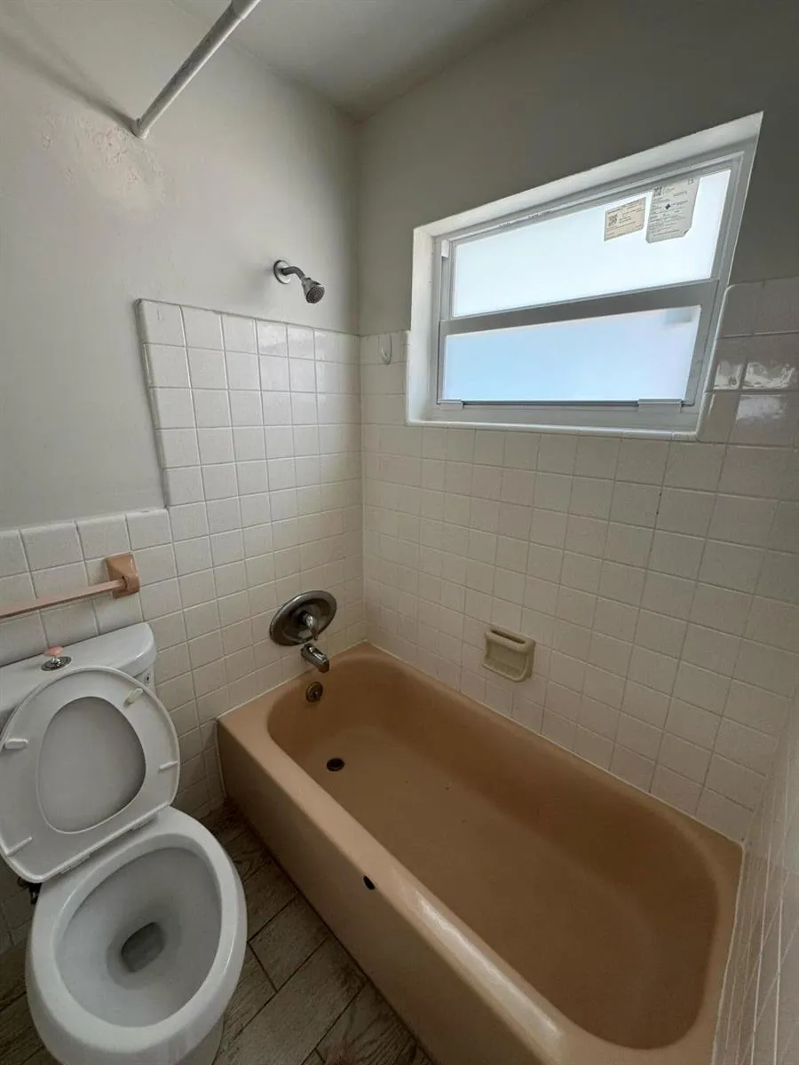 340 SW 16th Court #1 Fort Lauderdale, FL 33315