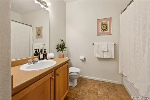 18767 E Yale Circle #B Aurora, CO 80013