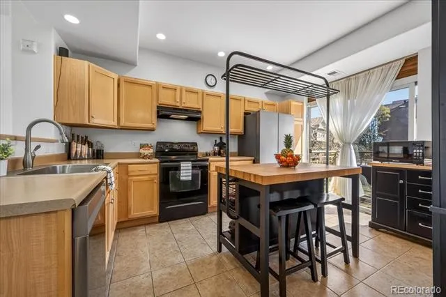 18767 E Yale Circle #B Aurora, CO 80013