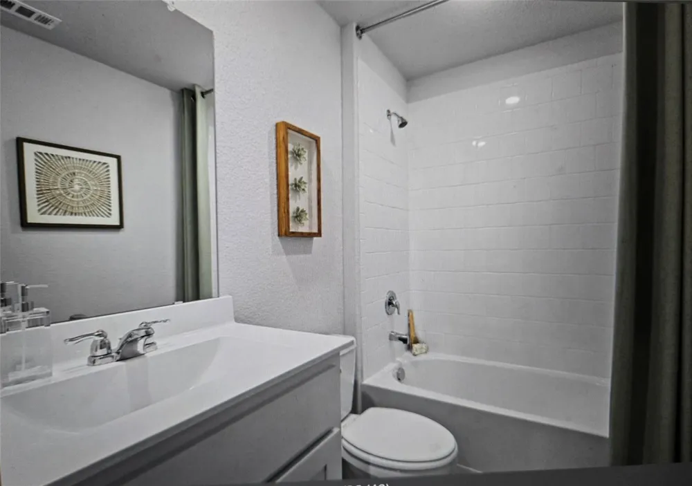 1517 Central Park Drive Alvarado, TX 76009