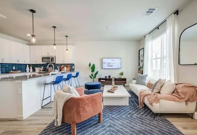 2100 Legacy Drive #1807 Plano, TX 75023
