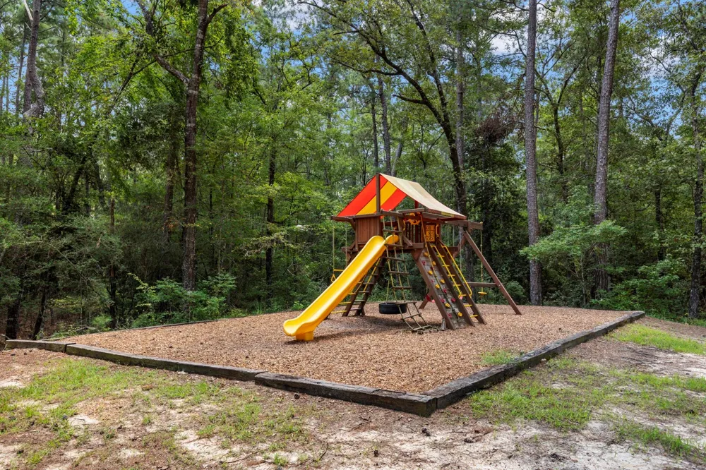 15735 Wooded Trail Way Willis, TX 77378