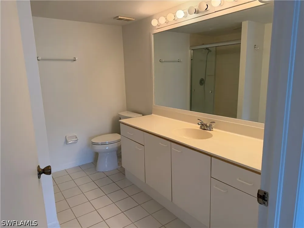 Jewel Lane #103 Naples, FL 34109