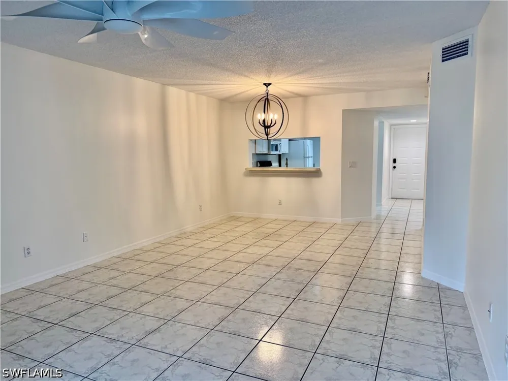 Jewel Lane #103 Naples, FL 34109