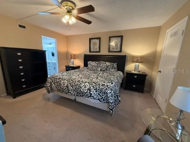105 LAKEVIEW WAY #105 Oldsmar, FL 34677