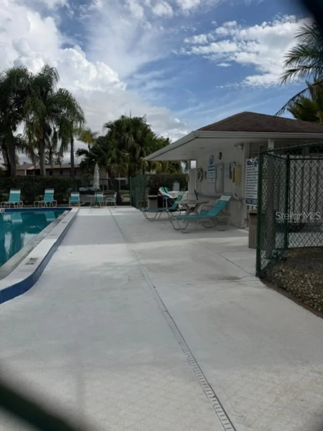 105 LAKEVIEW WAY #105 Oldsmar, FL 34677
