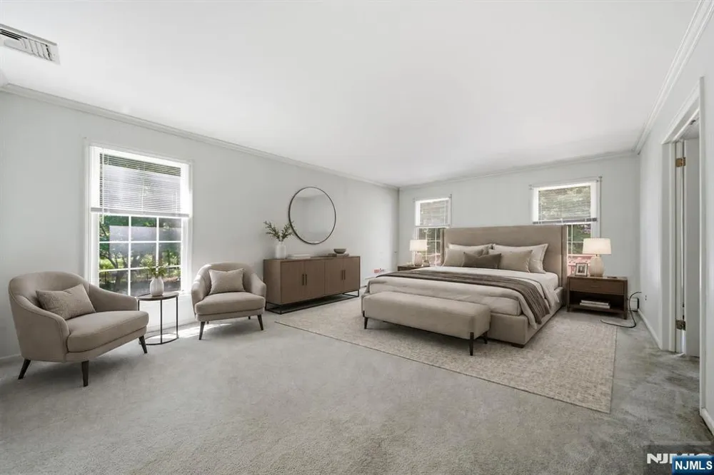 29 Hickory Hill Montvale, NJ 07645