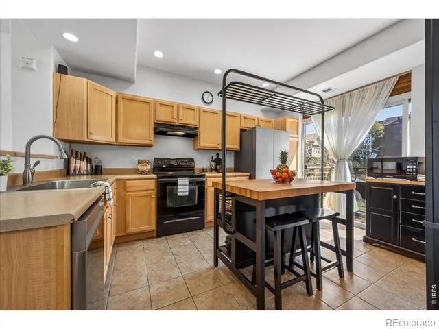 18767 E Yale Circle #B Aurora, CO 80013