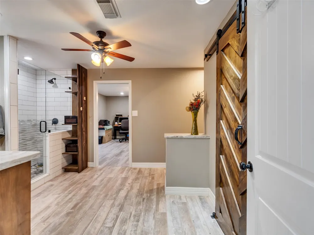 312 County Road 201 Angleton, TX 77515