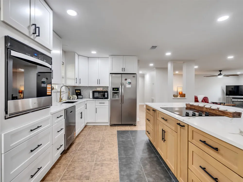 312 County Road 201 Angleton, TX 77515