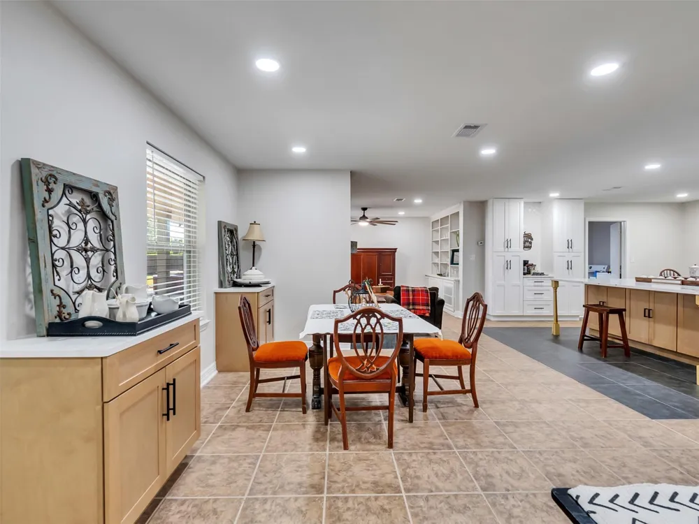 312 County Road 201 Angleton, TX 77515