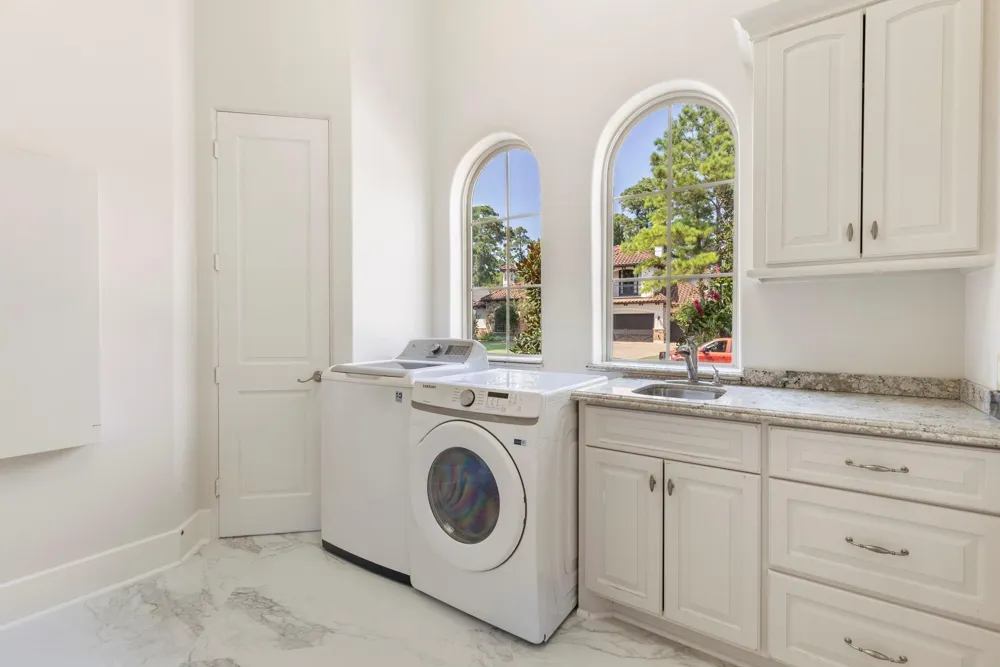 47 Hunnewell Way The Woodlands, TX 77382