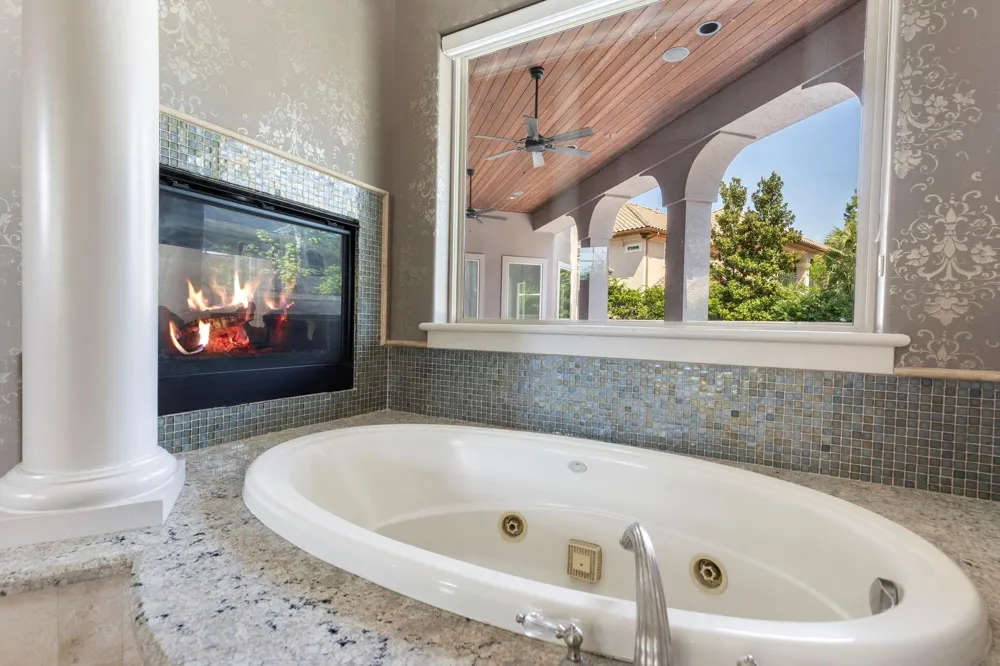 47 Hunnewell Way The Woodlands, TX 77382