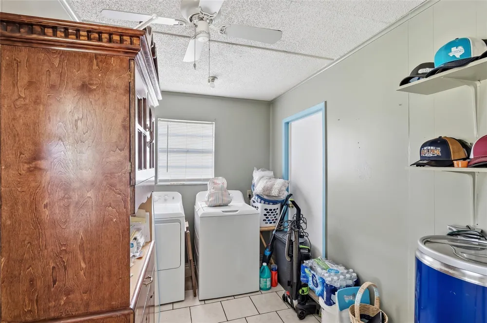 411 Commerce Street Madisonville, TX 77864