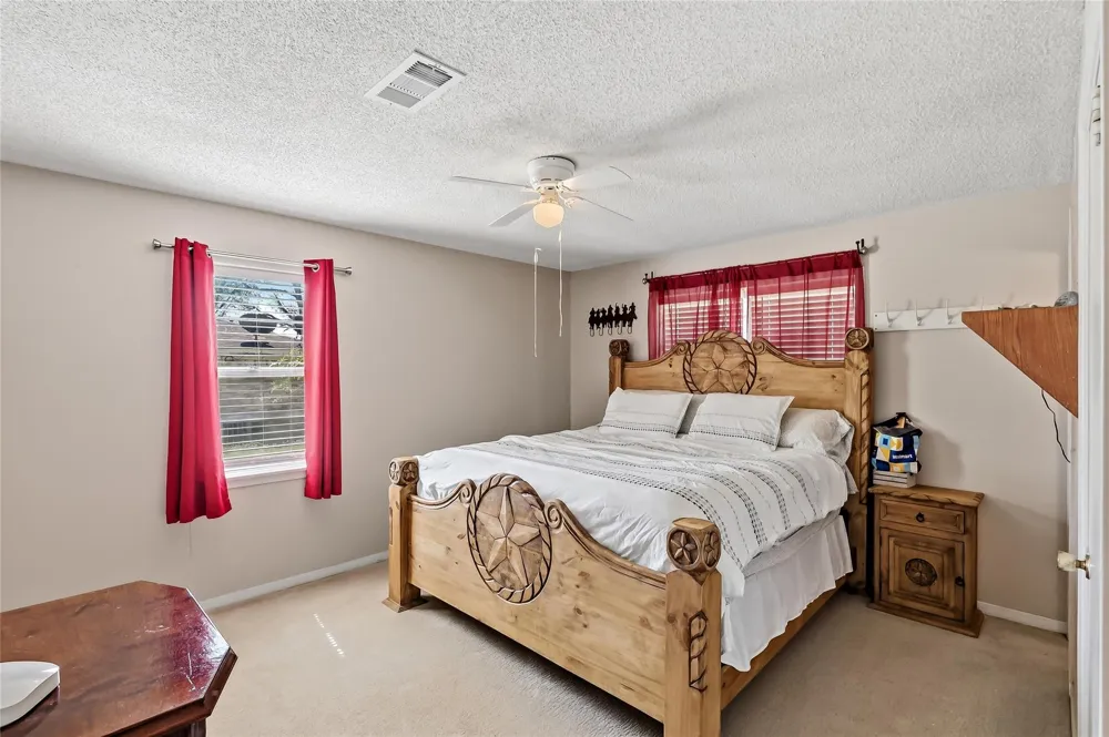 411 Commerce Street Madisonville, TX 77864
