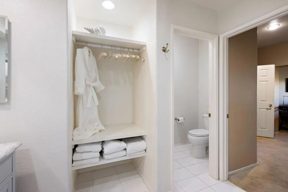 48110 Via Hermosa La Quinta, CA 92253