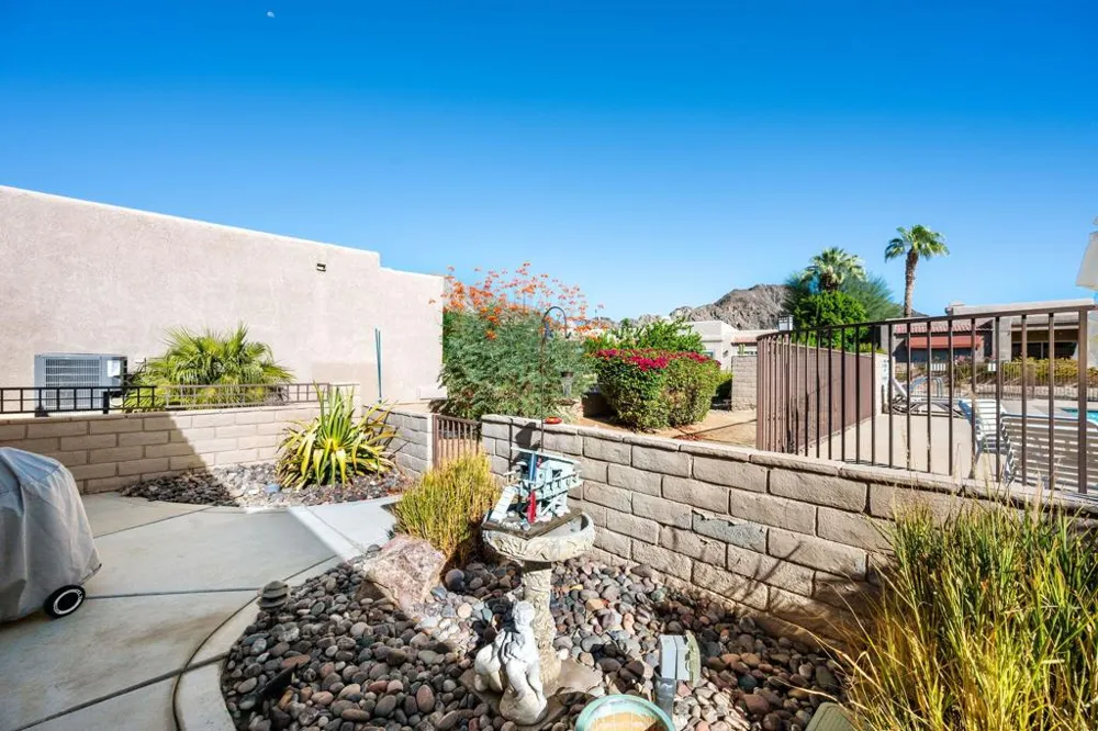 48110 Via Hermosa La Quinta, CA 92253
