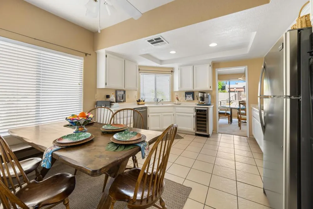 48110 Via Hermosa La Quinta, CA 92253